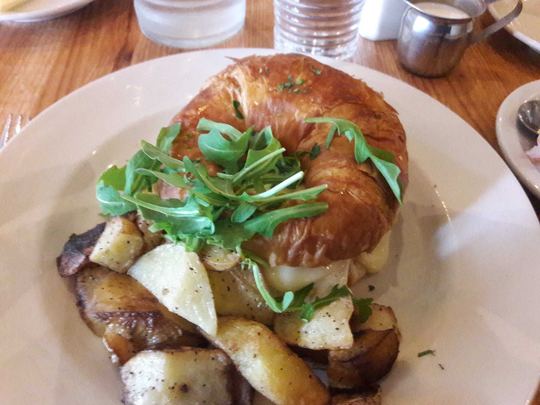 Bar Roma croissant