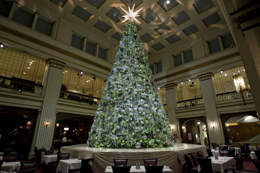 Major Chicago Cubs Christmas Tree