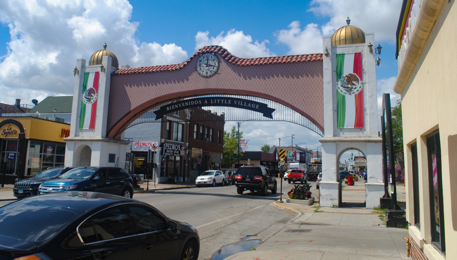 Little India, Chicago: A Neighborhood Guide - Secret Chicago