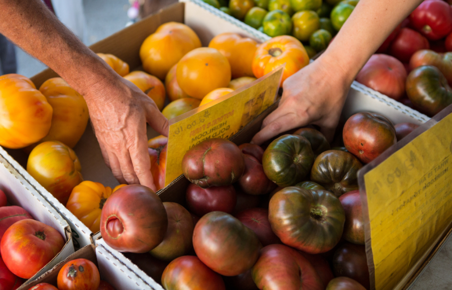 Shop local at Chicago farmers markets Choose Chicago