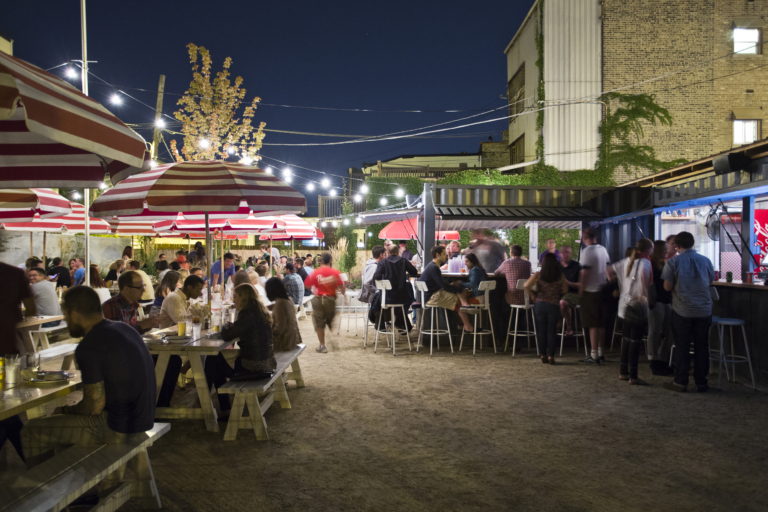 Outdoor dining Chicago restaurants with great patios Choose Chicago