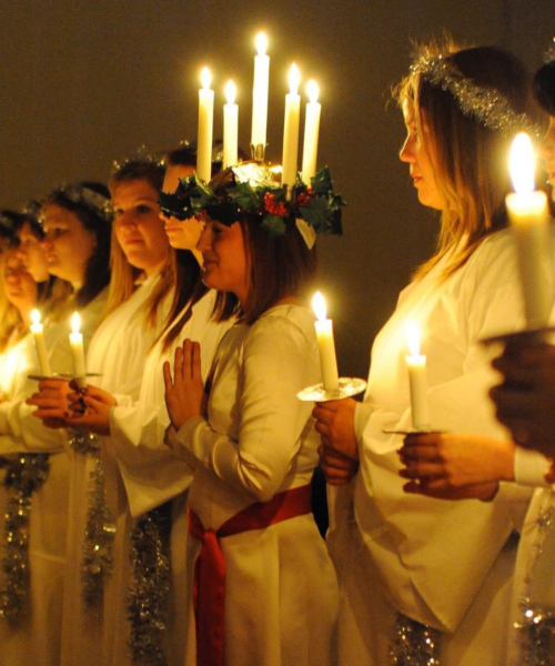 Swedish_American_Museum_Lucia_Procession_ed29a713-623d-4fd8-8aee-9b0d68dcc948
