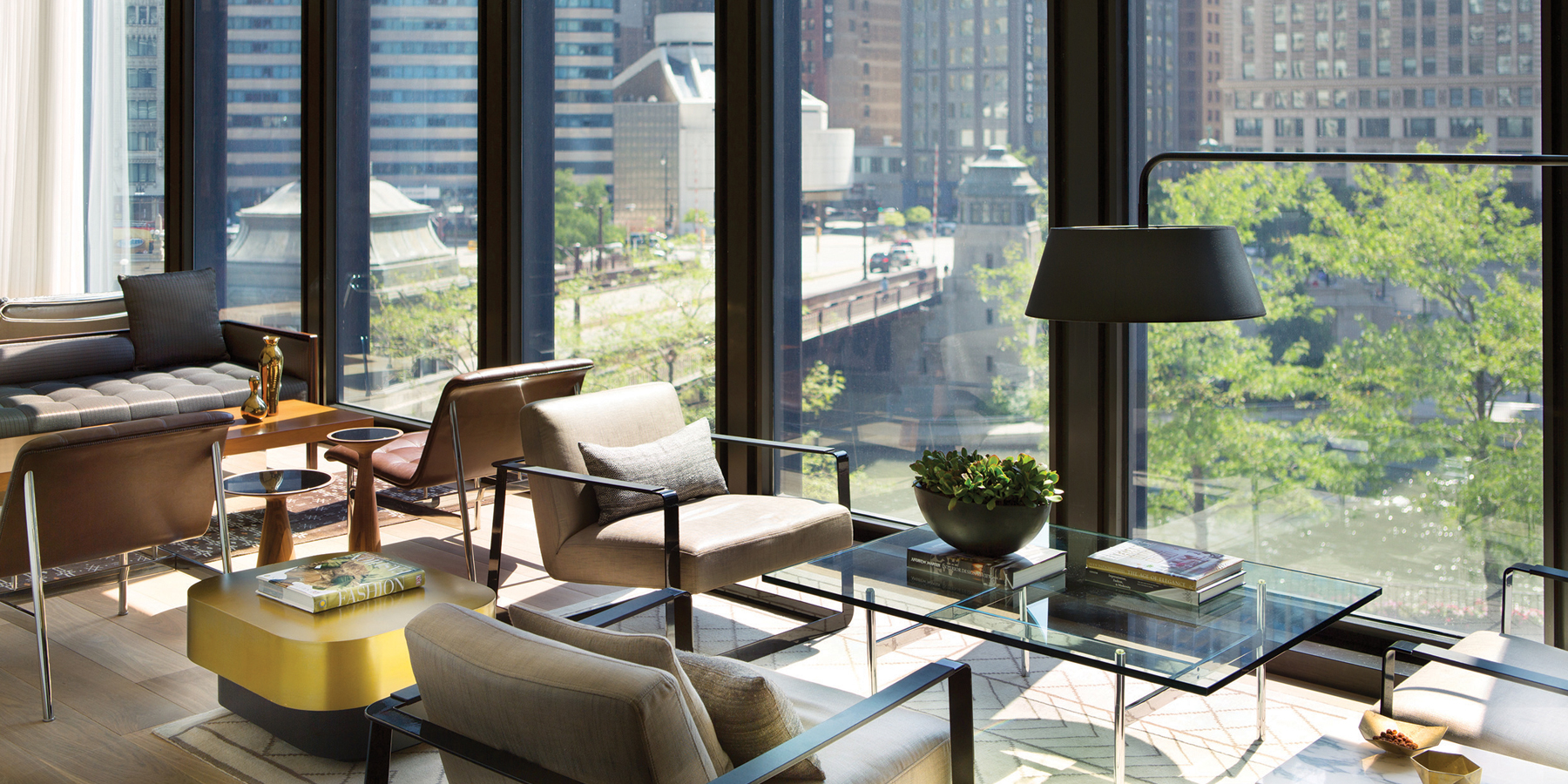 Chicago Hotels Find The Best Places To Stay Choose Chicago