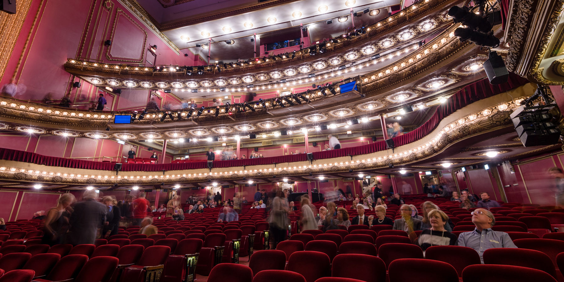 Unique Chicago Theatre Venues Choose Chicago