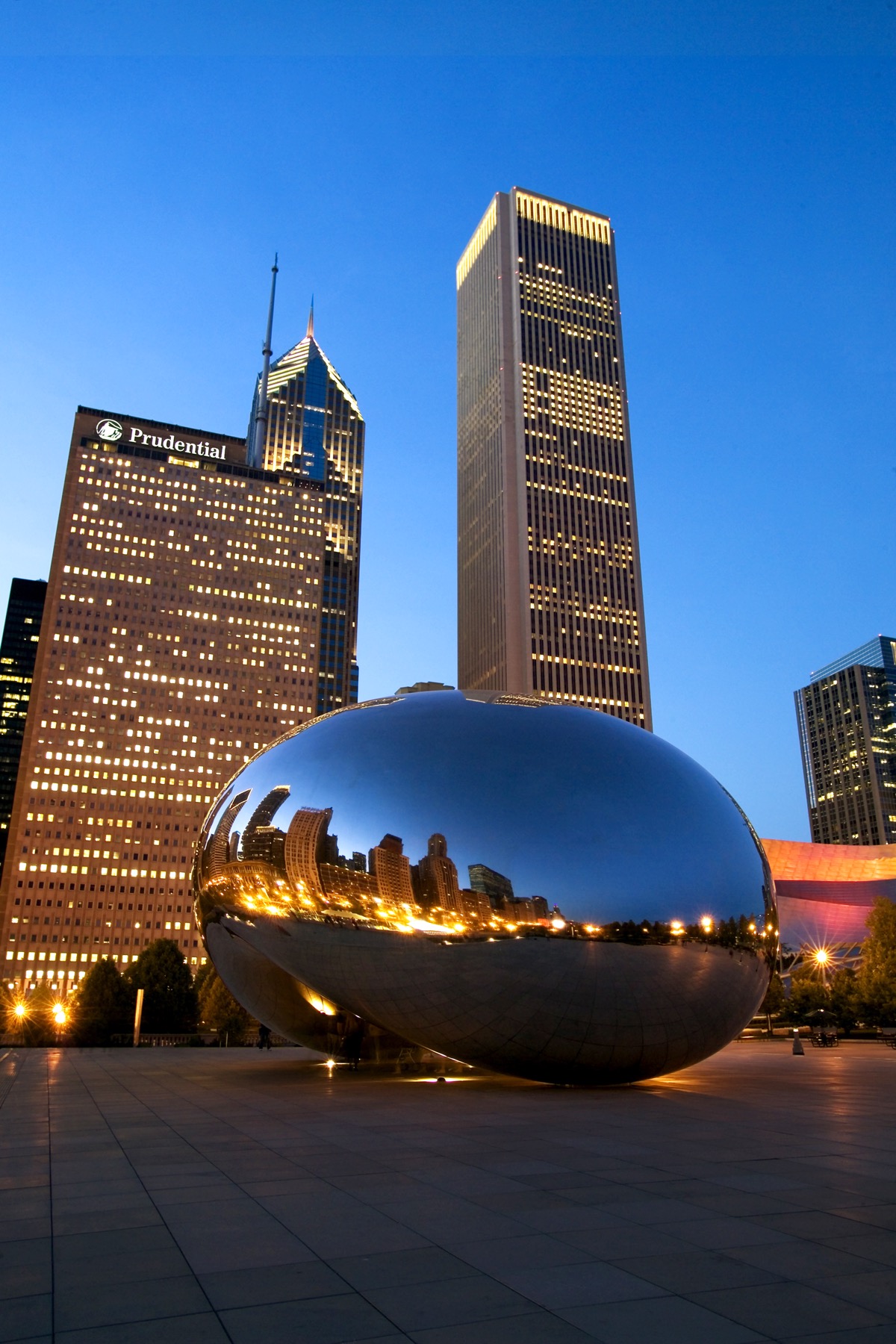 Millennium Park: Cloud Gate Dusk