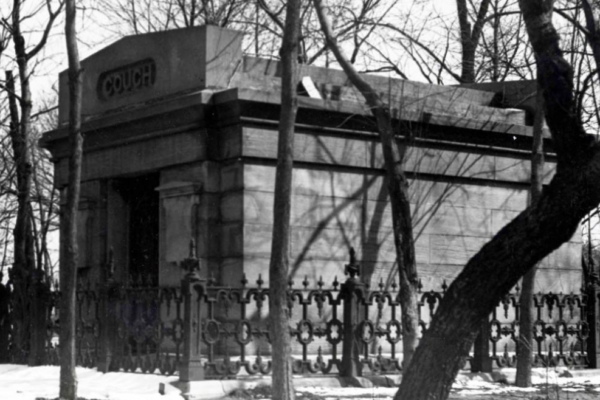 Couch_Tomb_be4886b6-b162-4281-928d-8b7fd350f2dc