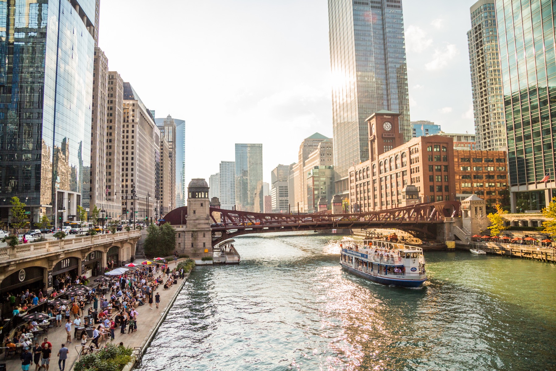 Chicago Riverwalk InstaGreeter