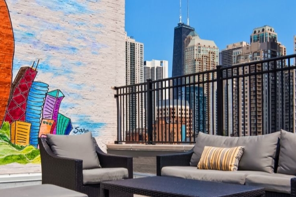 Experience Chicago’s Best Western River North Hotel