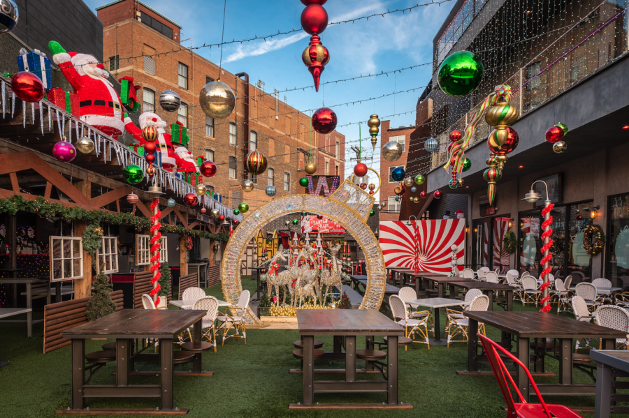 christmas-bars-in-chicago-2021-holiday-pop-up-bars-experiences