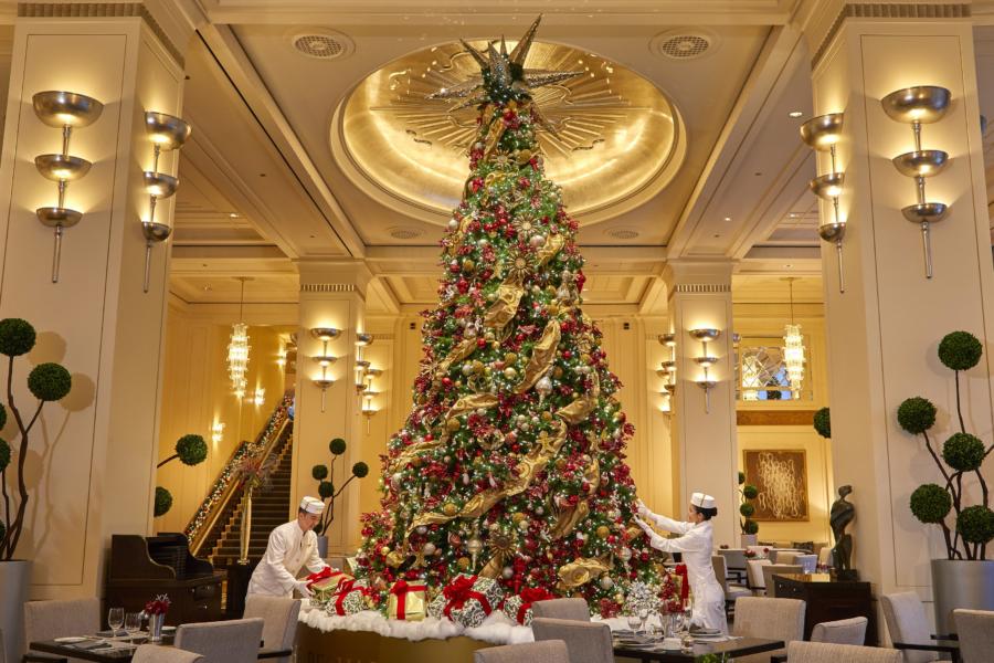 Deck the halls! 9 holiday hotels in Chicago Choose Chicago