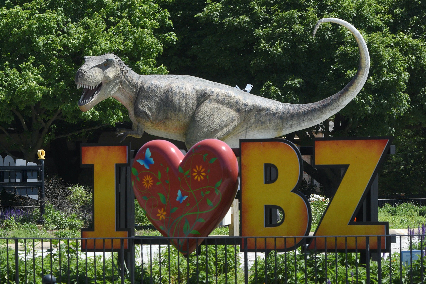 Dinos Everywhere!