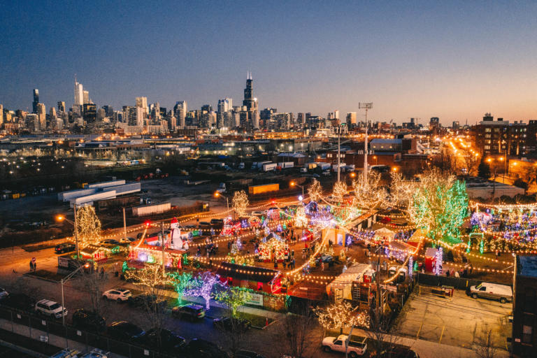 Christmas Bars in Chicago | Holiday Pop-up Bars & Experiences | Choose ...