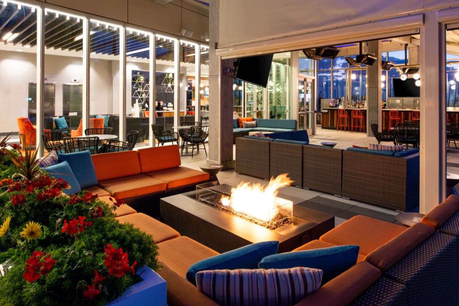Kennedy Rooftop Chicago Winter Bucket List Activities: Things to Do & Events