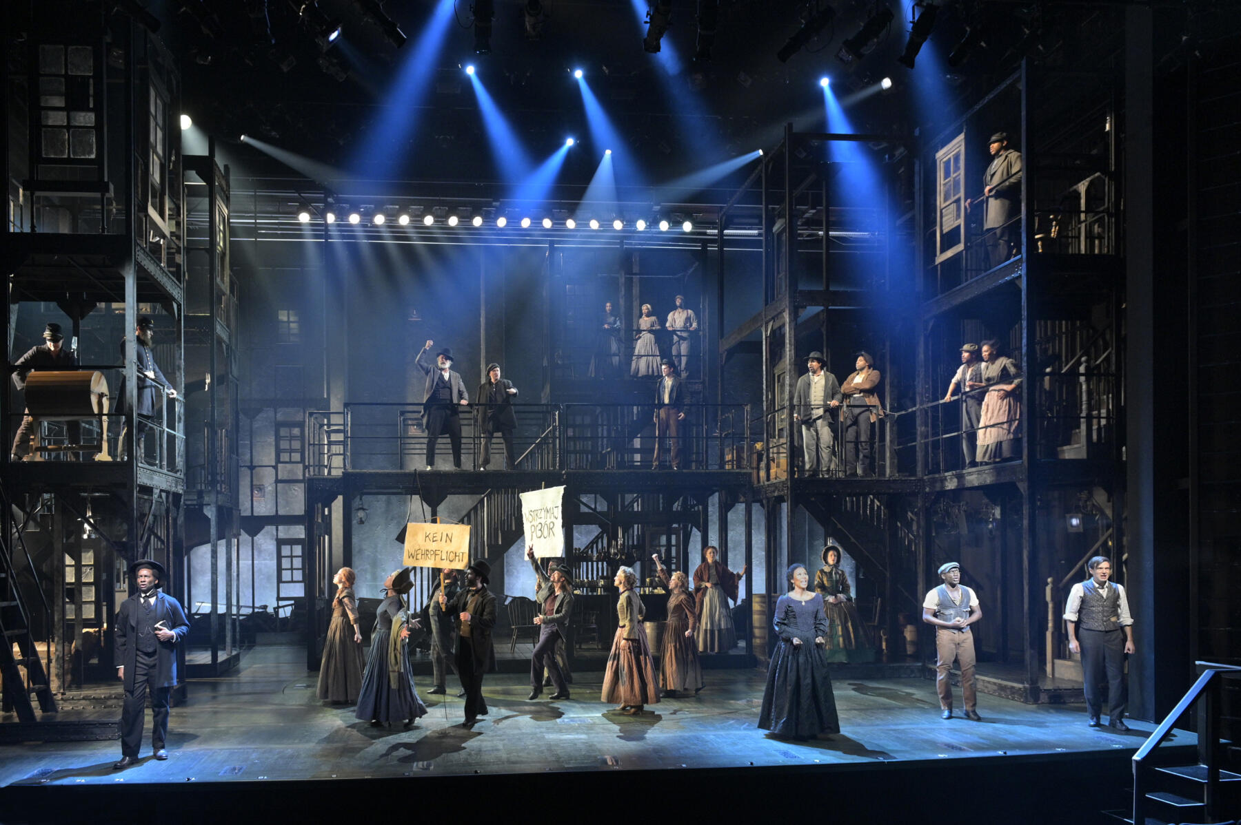 The Return Of Live Theatre In Chicago 8 Shows Not To Miss Choose Chicago