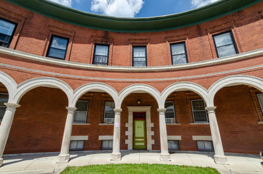 Market Square arches_Photo by Eric Allix Rogers_Courtesy of Historic Pullman Foundation