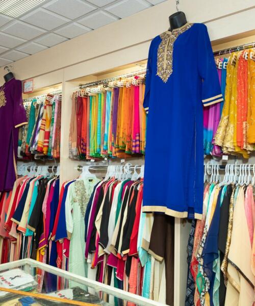 Take a walking tour of Chicago’s West Ridge neighborhood