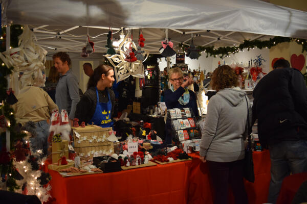 Julmarknad 1. Photo courtesy Swedish American Museum