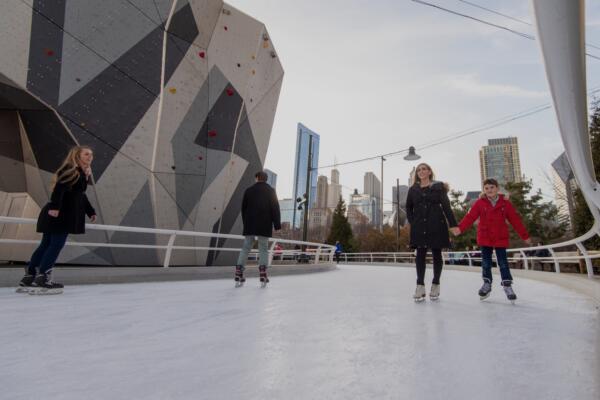 How to have an active winter in Chicago this year