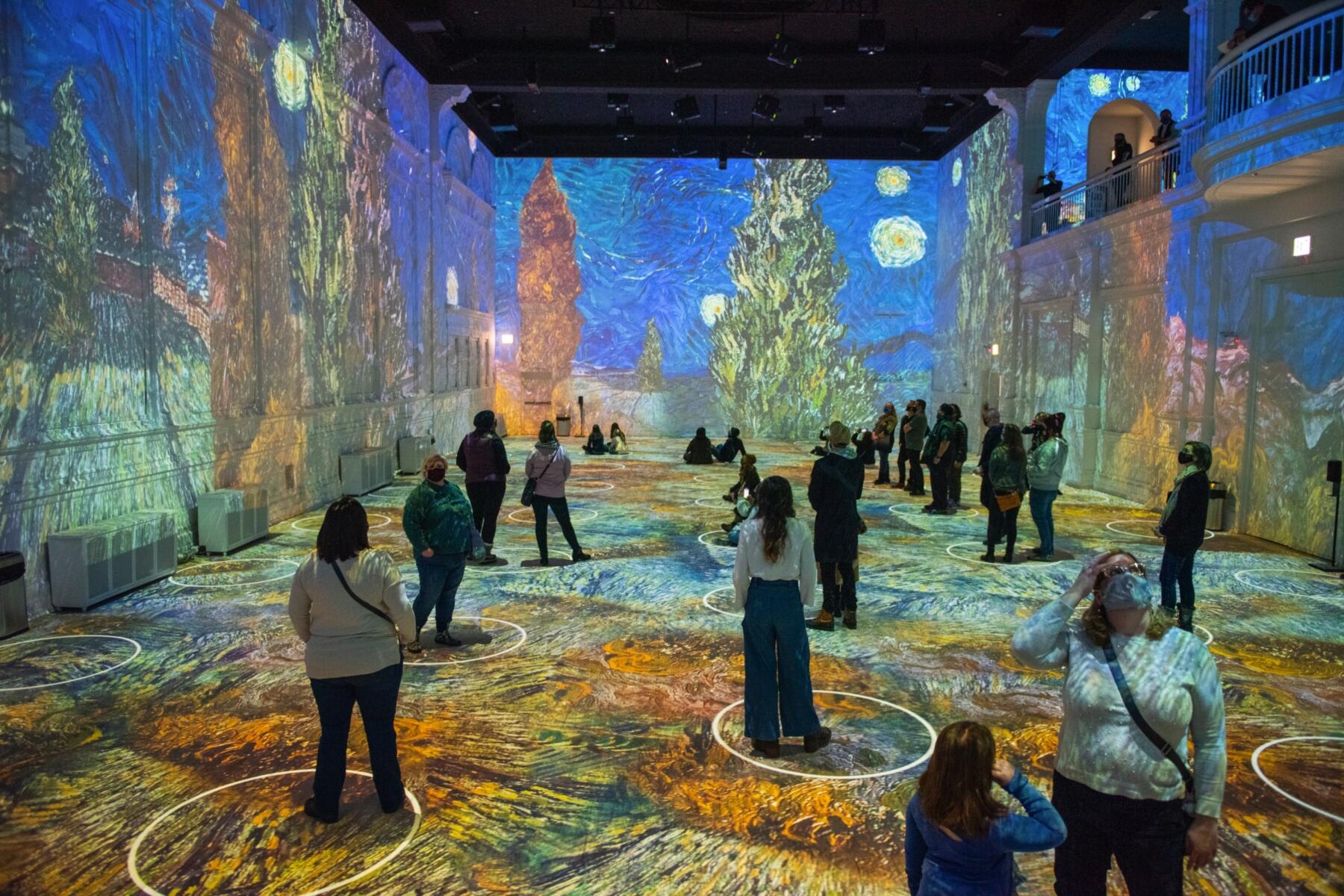 INDOOR_Immersive Van Gogh Chicago 7 – Photo Credit Michael Brosilow-resize