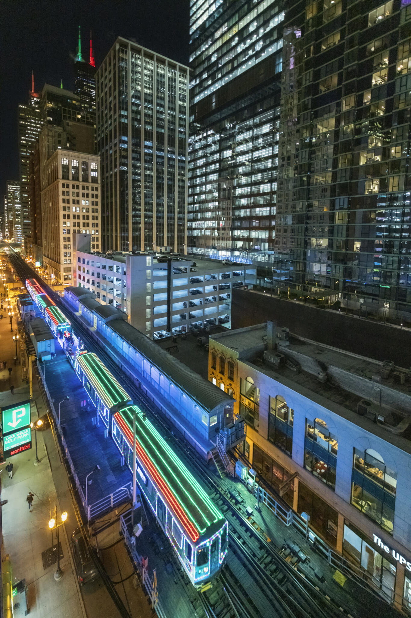 Best Spots for Christmas Lights in Chicago Holiday Displays & Events