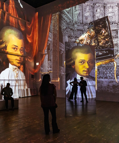 Mozart Immersive in Chicag