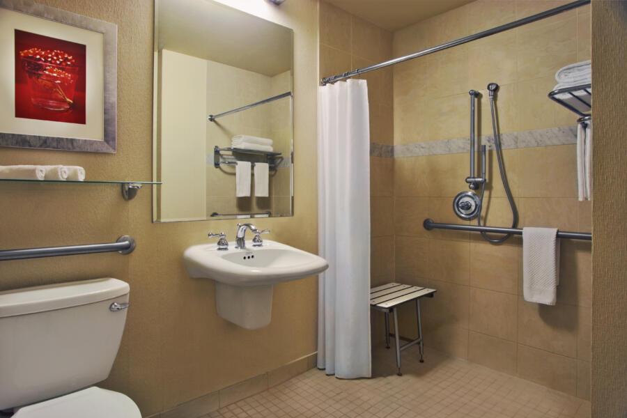 An accessible bathroom at Hilton Orrington/Evanston