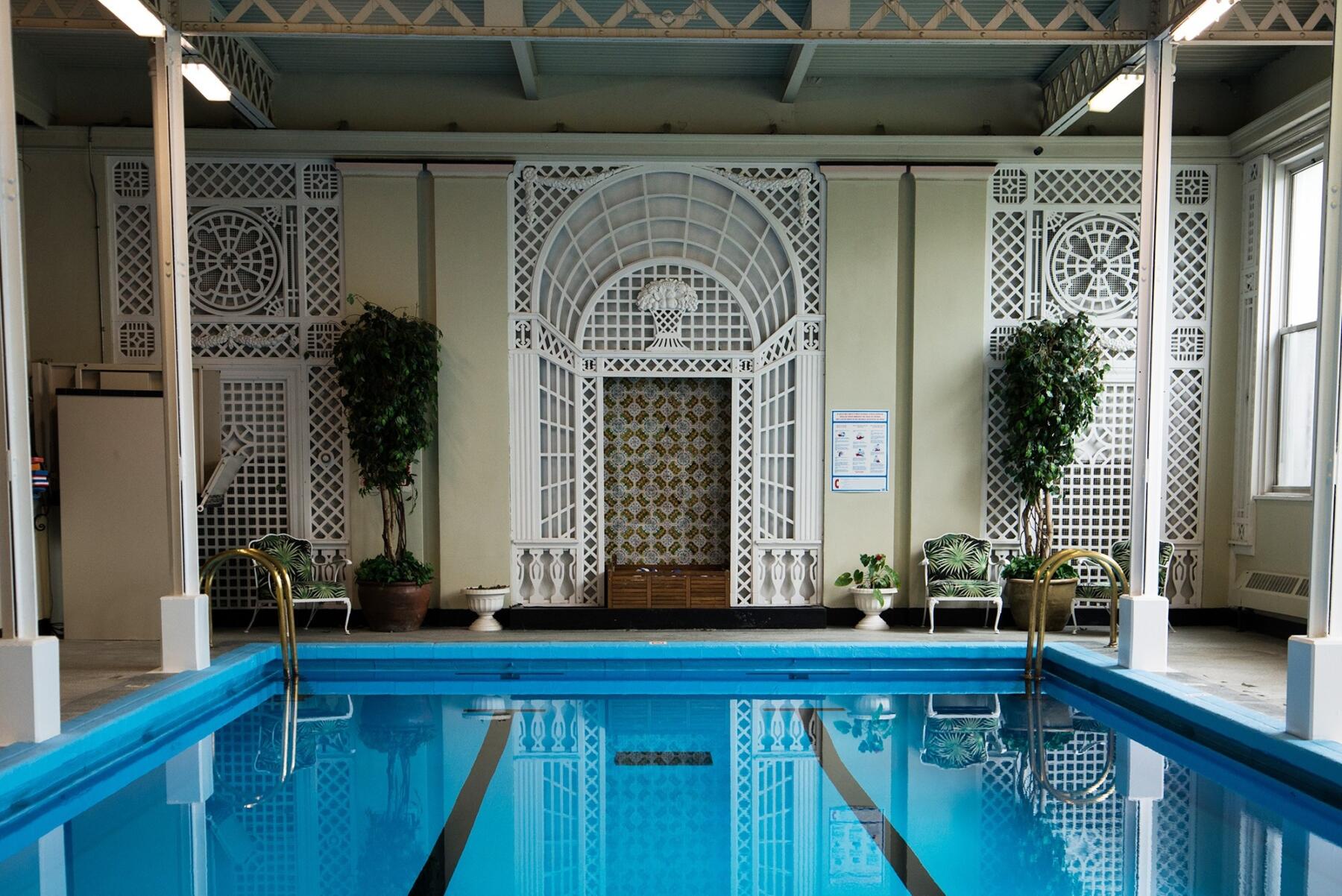 Edgewater Beach Apartments interior pool