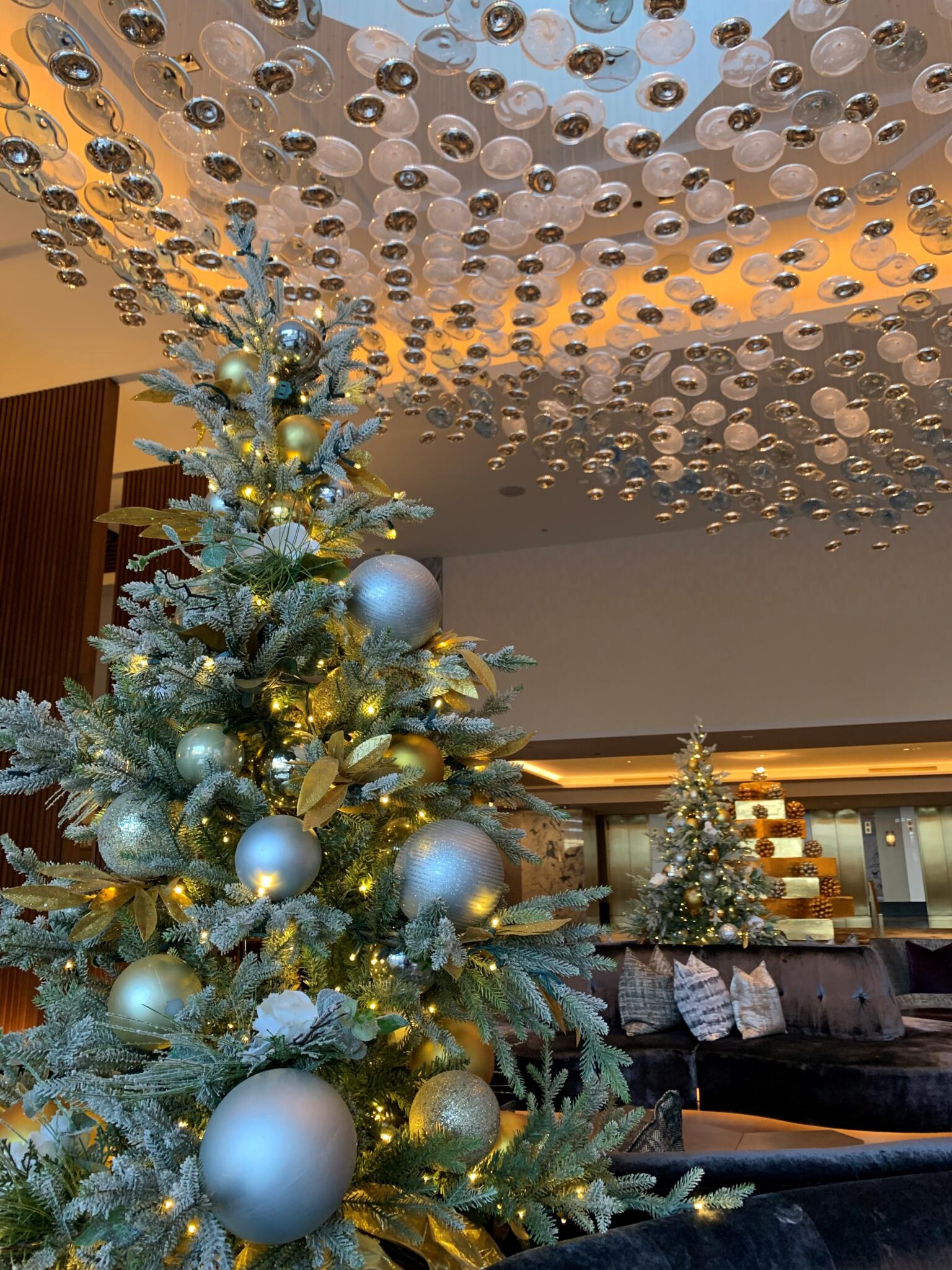 10 Chicago hotels decking the halls for the holidays | Choose Chicago