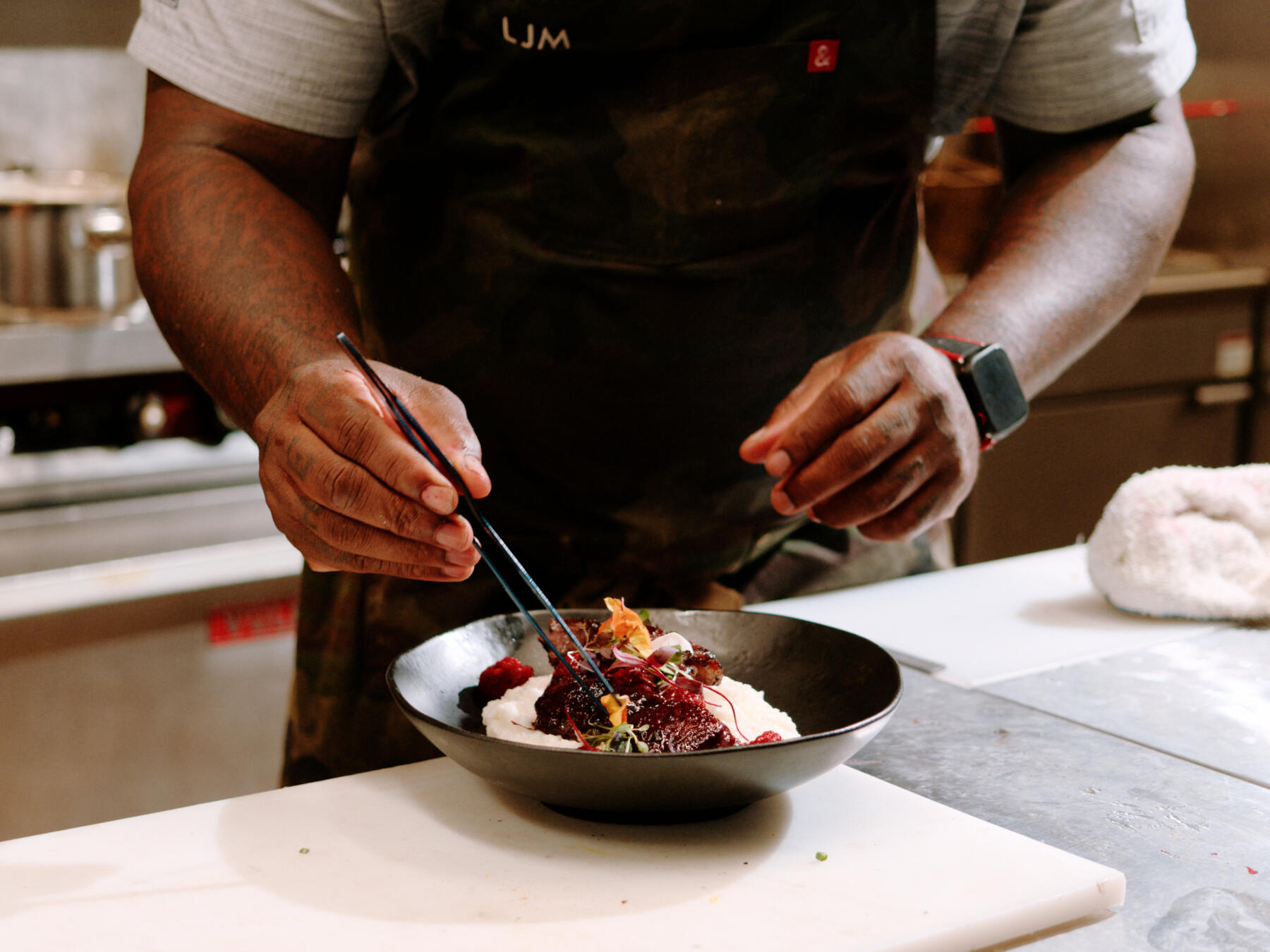 Chef Plates Delicious Bronzeville Winery.