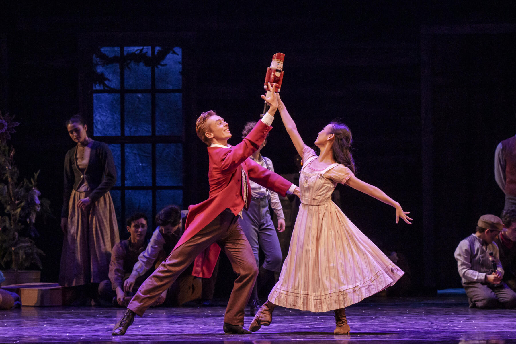 The Joffrey Ballet_The Nutcracker_Maxwell Dawe and Nae Kojima_Photo by Todd Rosenberg