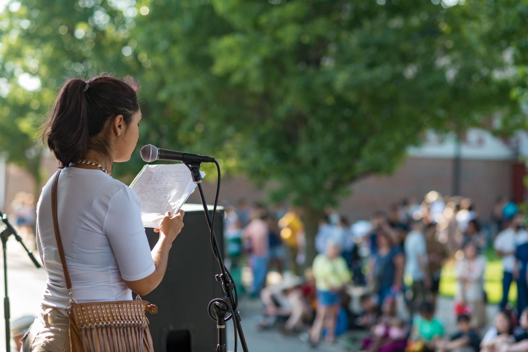 ecos-latine-poetry-fest