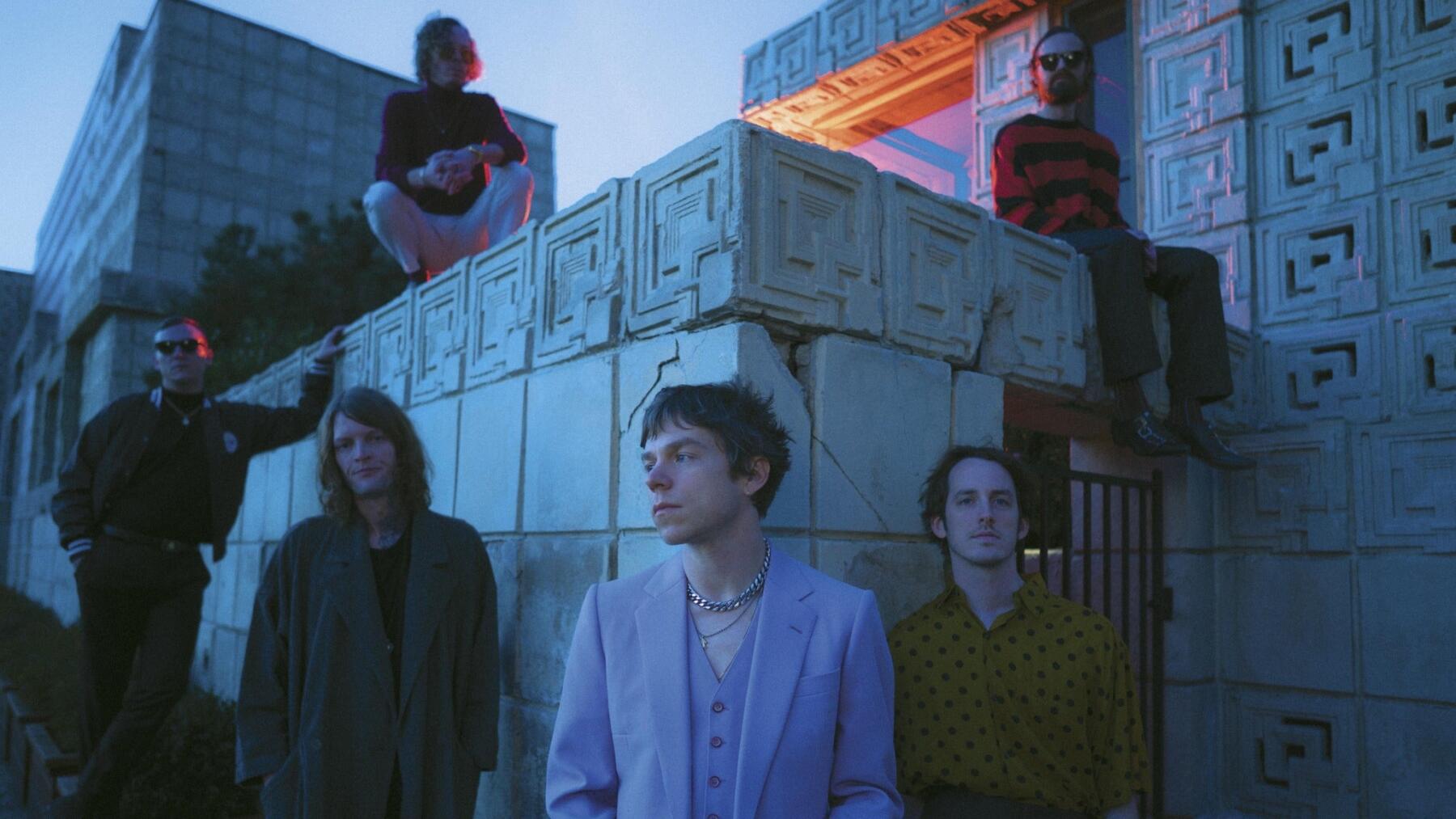 Cage The Elephant1