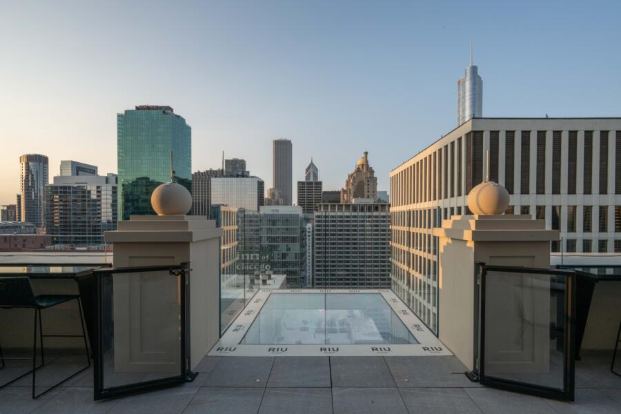 Riu Plaza Chicago rooftop