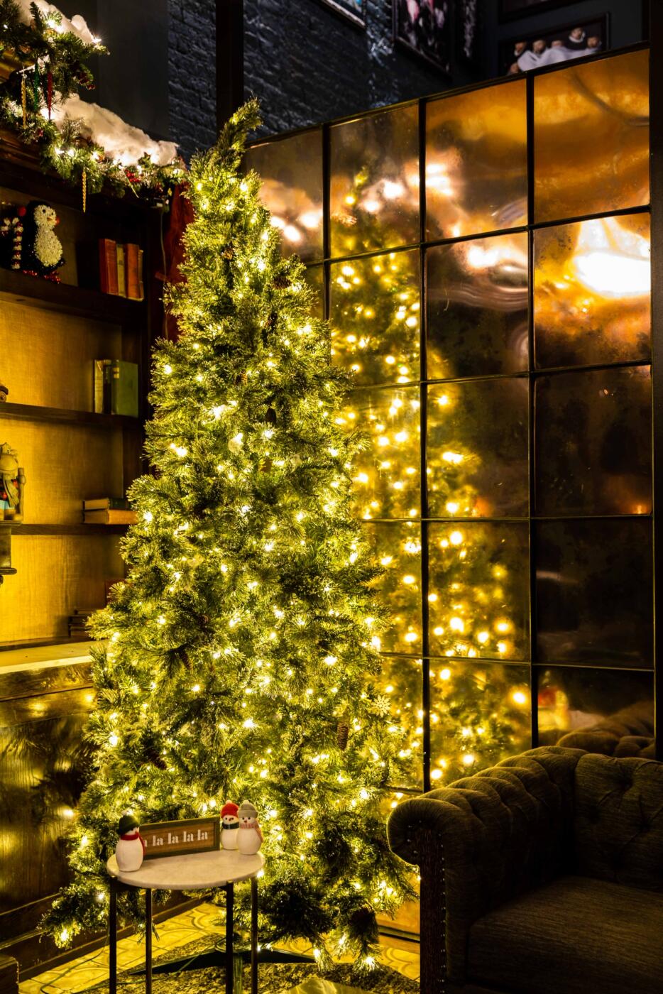 Hubbard Inn's beautifully decorated tree dazzles and shines during the holiday season