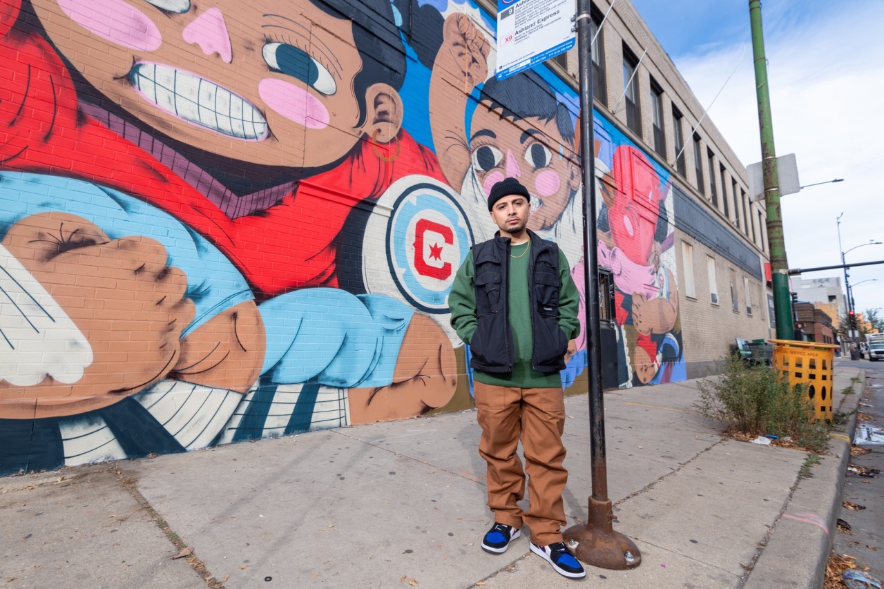 Spend a day in Chicago with local street artist Sentrock