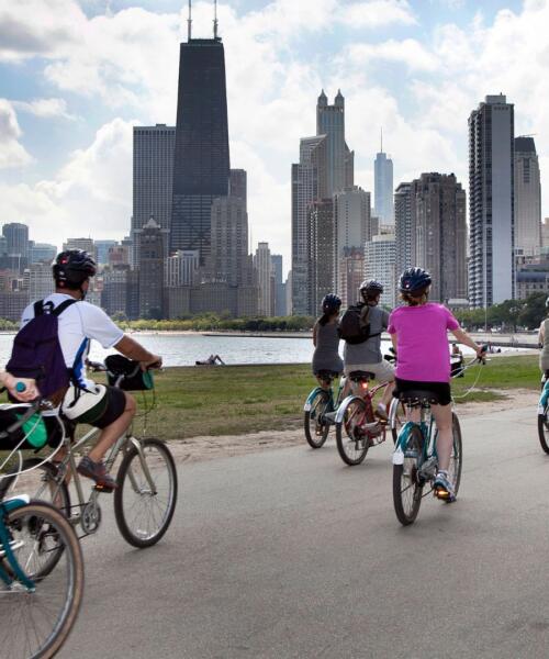 Bikes, Bites & Brews® Chicago’s Signature Dishes Bike Tour 