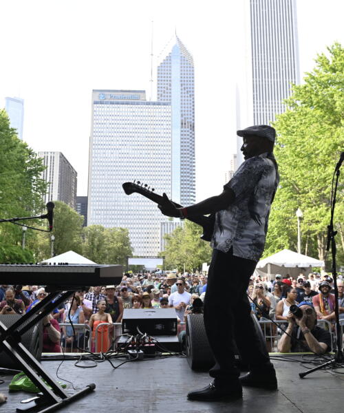 Blues & Beyond: Essential Chicago Experiences 