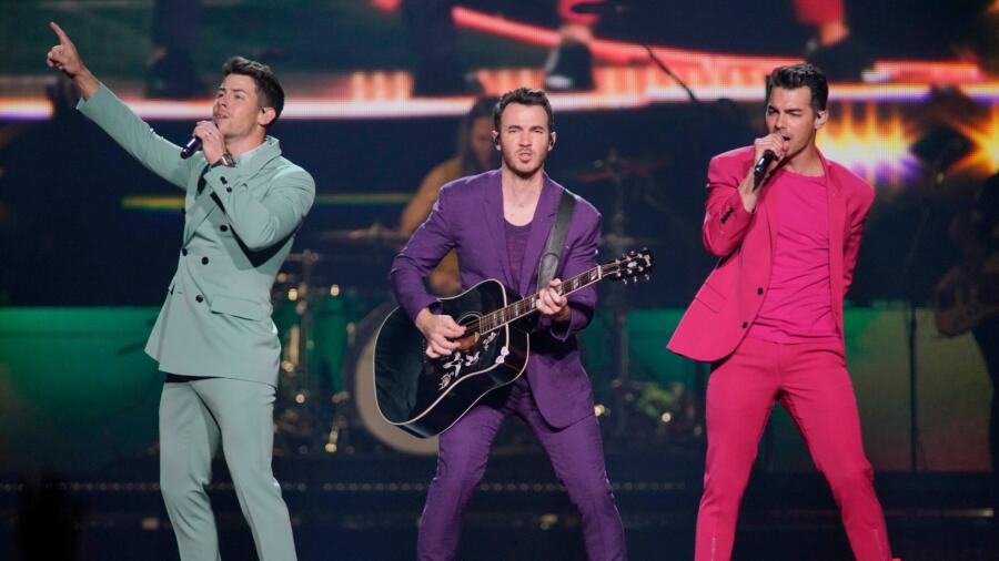 Jonas Brothers – JONAS 20: Living the Dream Tour