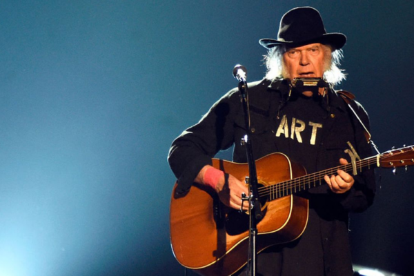 Neil Young – Love Earth World Tour
