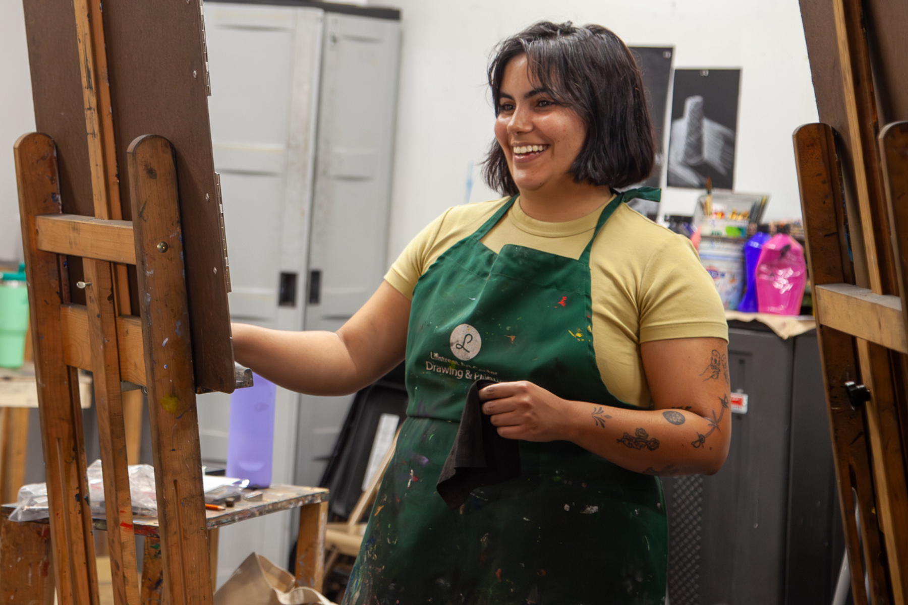 An art student at Lillstreet Art Center