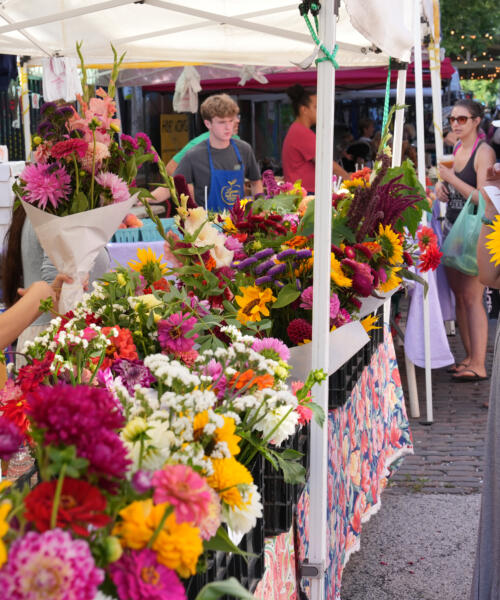 Glenwood Sunday Market in Rogers Park