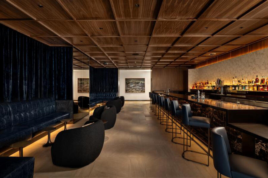 United Polaris Lounge
