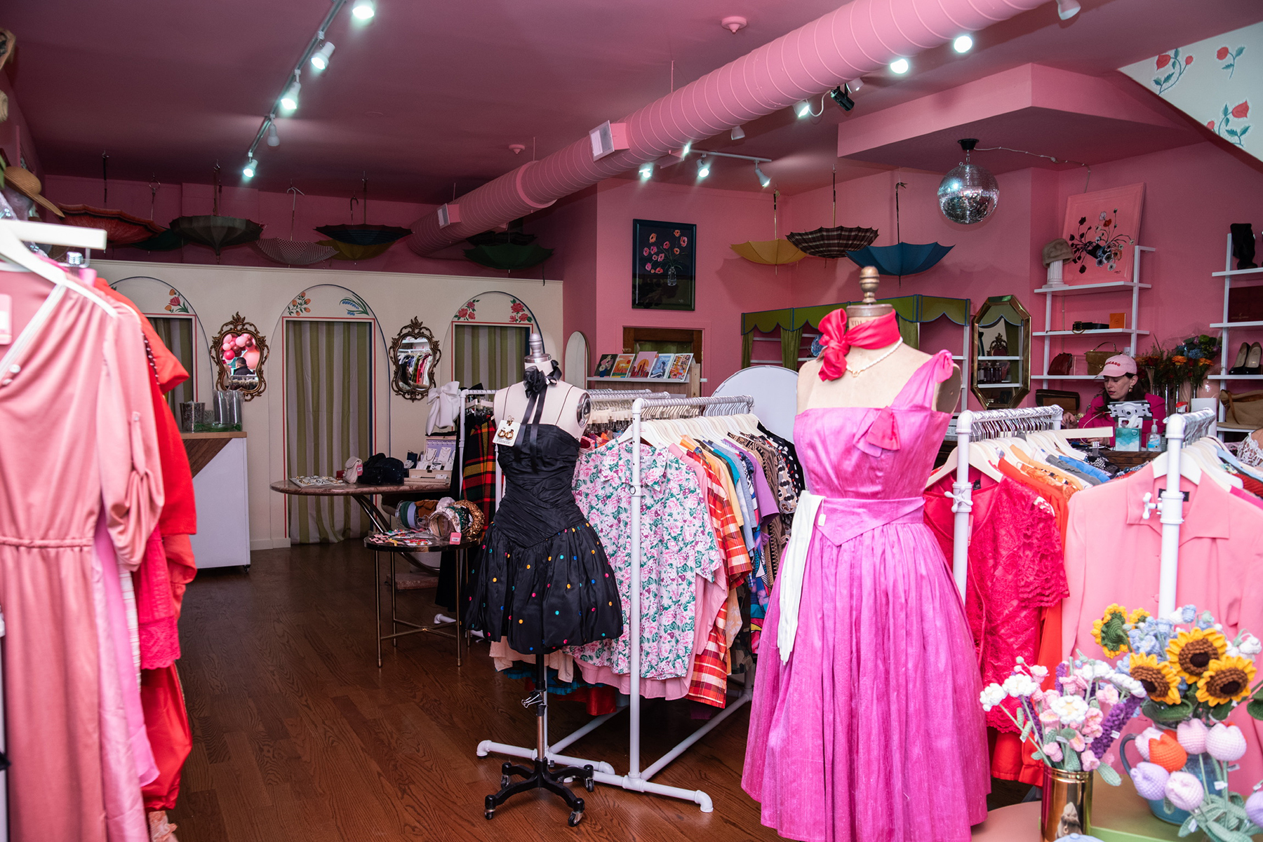 Lost Girls Vintage in Chicago