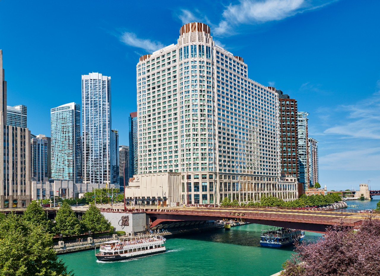 Sheraton-Grand-Chicago-Riverwalk