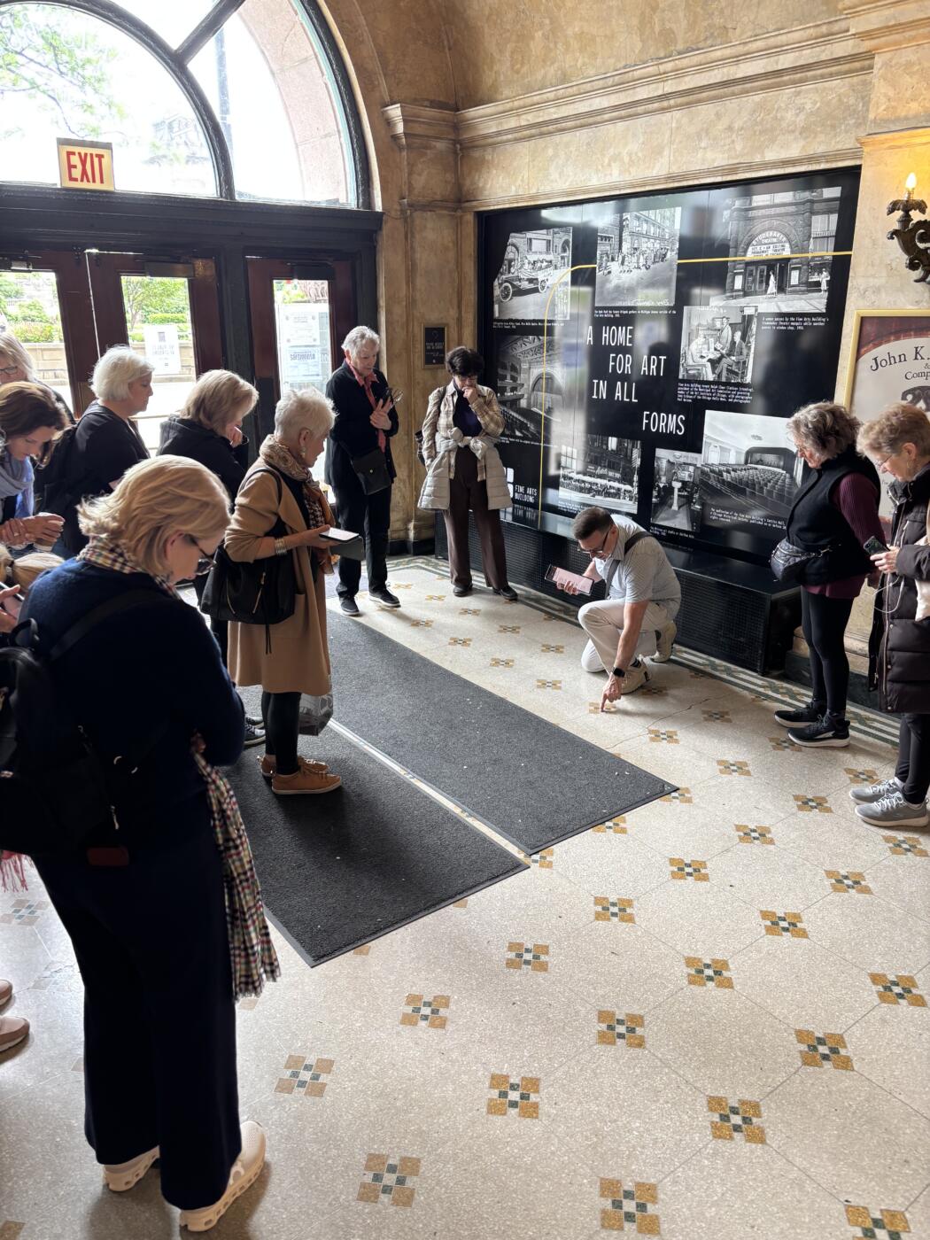 Doorways of Chicago tour