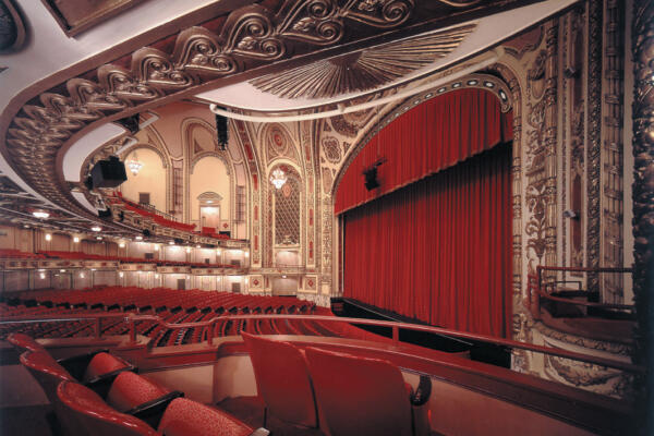 Cadillac Palace Theatre_Courtesy Broadway in Chicago