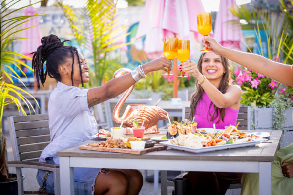 Friends cheers on the Chicago Riverwalk