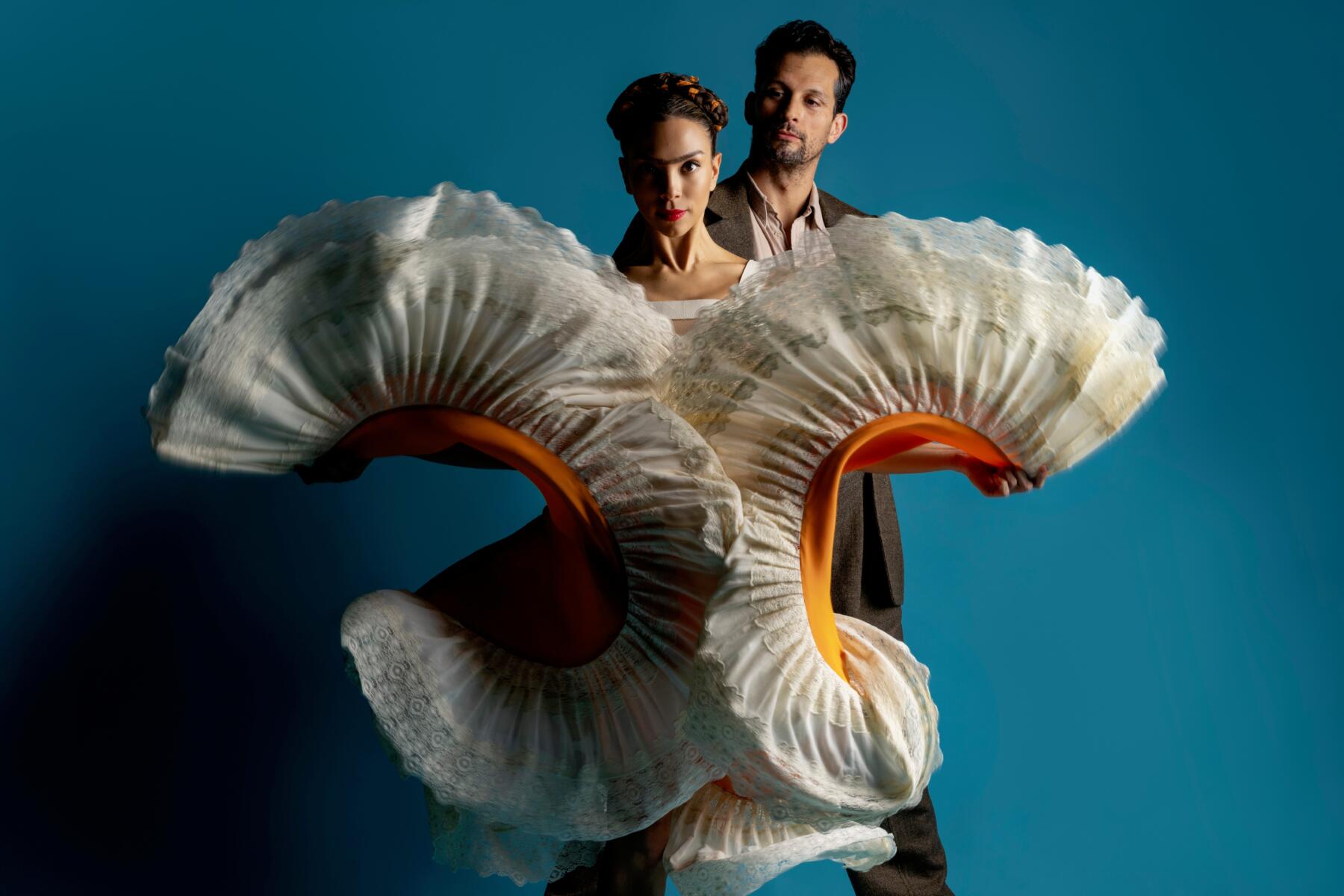 Joffrey Company Artists Anais Bueno and Dylan Gutierrez in Annabelle Lopez Ochoa’s ‘Broken Wings’ Photo by Todd Rosenberg (2)