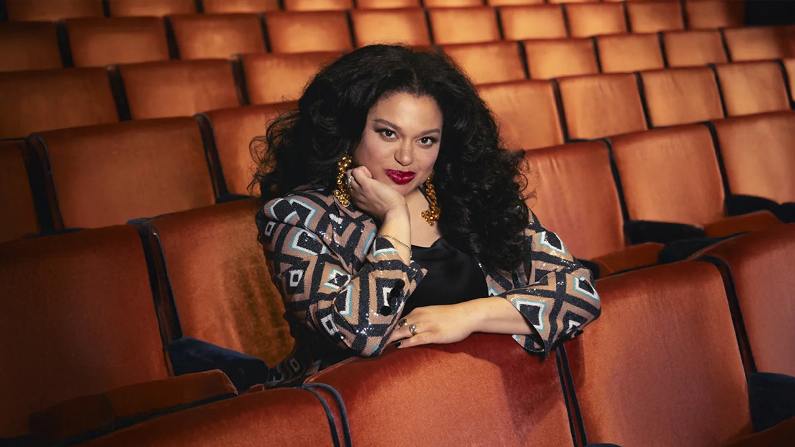 Michelle Buteau – The Surviving And Thriving Tour