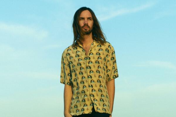 Tame Impala – Deadbeat 2025 Tour